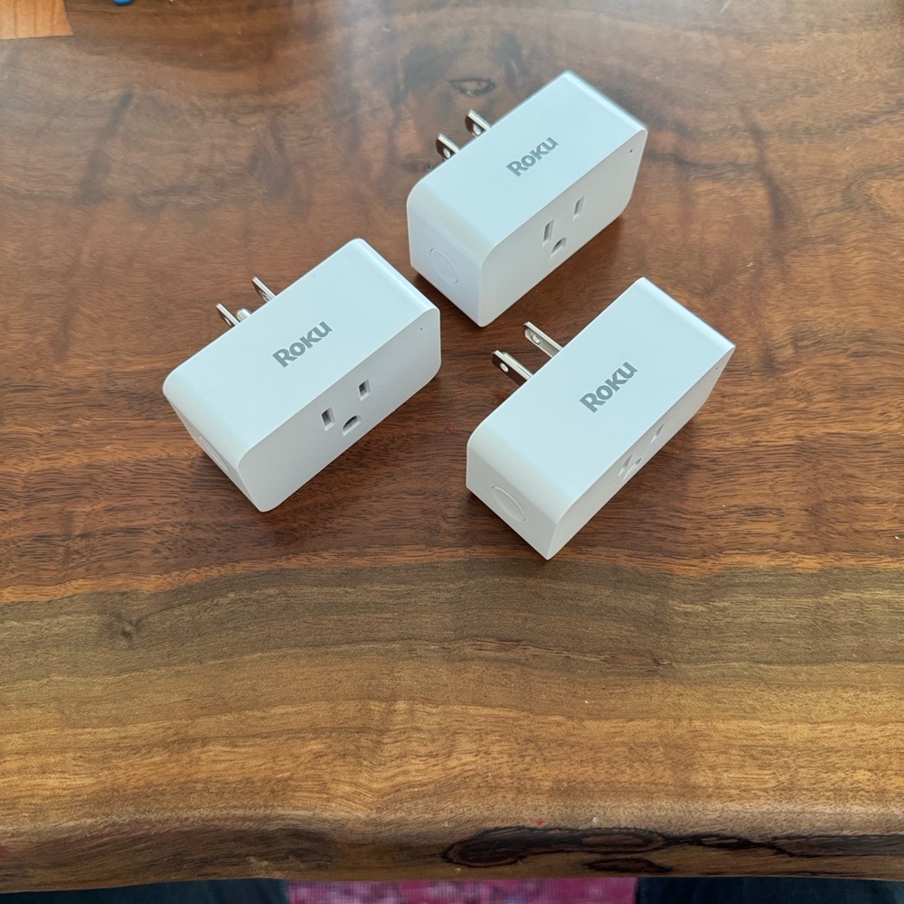 Roku White Smart Home Plug - Three Plugs
